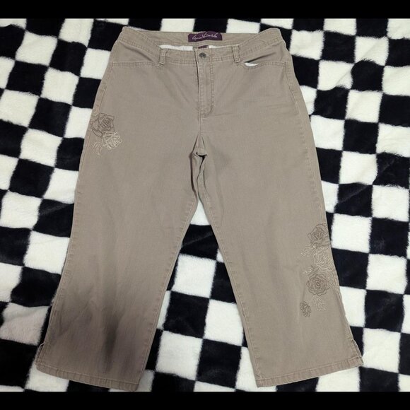 Gloria Vanderbilt Taupe Cropped Straight Leg Pants W/ Rose Embroidery- Size 6 - Picture 1 of 5